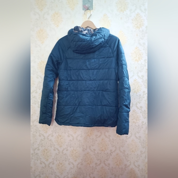 Patagonia Pine Grove Insulated Jacket - Picture 2 of 11